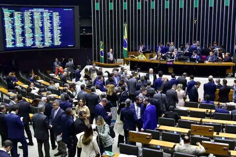 Câmara-dos-Deputados-votacao