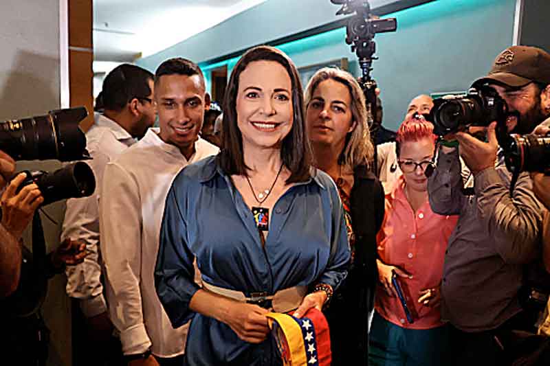 Pré-candidata-à-presidência-na-Venezuela-é-impedida-de-assumir-cargo