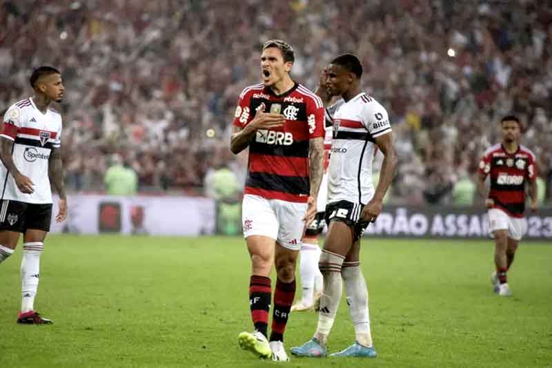 Flamengo-Pedro-marcou-de-pênalti