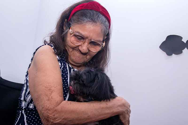 Prefeitura-de-Manaus-retoma-o-projeto-Terapia-Assistida-por-Animais-para-idosos-da-Fundação-Doutor-Thomas1
