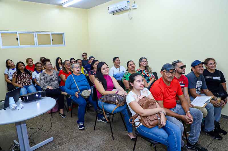 Prefeitura-promove-treinamento-de-vacinadores-que-irão-atuar-na-campanha-antirrábica-2023-de-Manaus