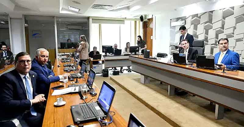 Senado-aprova-incentivo-fiscal-para-empresa-que-contratar-idosos