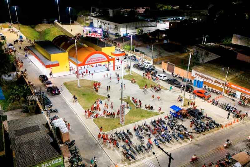 Bi-Garcia-encerra-maratona-de-inaugurações-com-a-entrega-do-novo-Mercado-Lindolfo-Monteverde-e-urbanização-da-Baixa-do-São-José