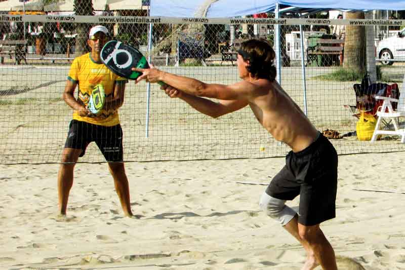 Campeonato-de-beach-tênis-acontece-neste-sábado,-em-Manaus