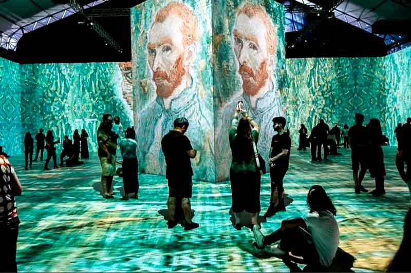 Com-estreia-nesta-sexta-feira,-Van-Gogh-&-Impressionistas-traz-espetáculo-de-imersão-na-genialidade-do-pintor-holandês