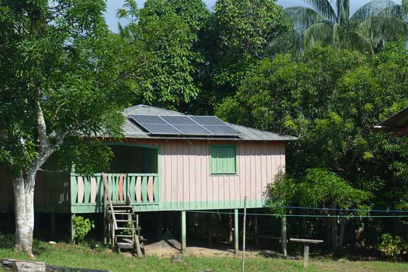 O-programa-Luz-para-Todos-irá-beneficiar-434-comunidades-no-Amazonas-em-2024
