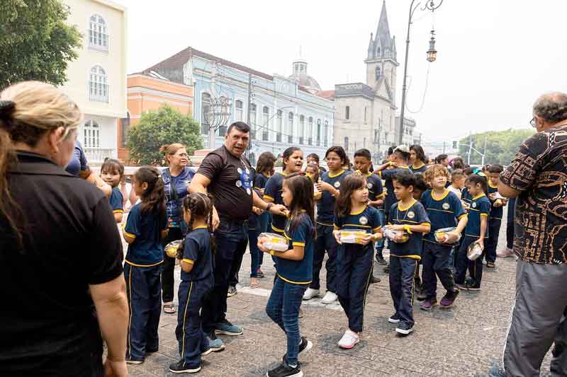 Projeto-Mediação-Cultural-leva-mais-de-mil-estudantes-aos-teatros-de-Manaus