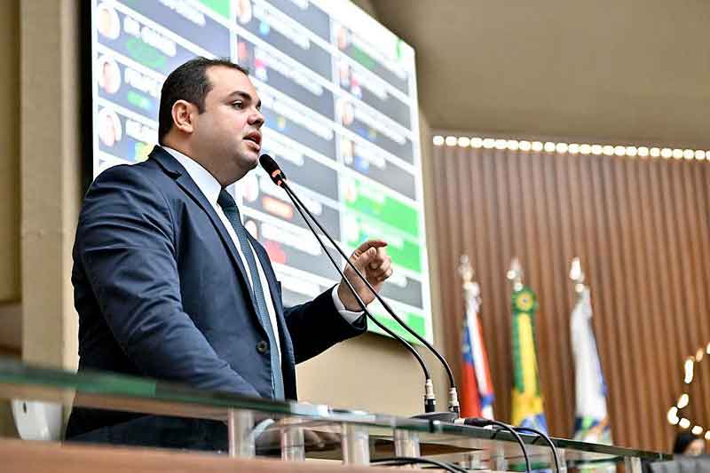 Leis-de-Roberto-Cidade-fortalecem-políticas-públicas-de-prevenção-e-combate-ao-câncer