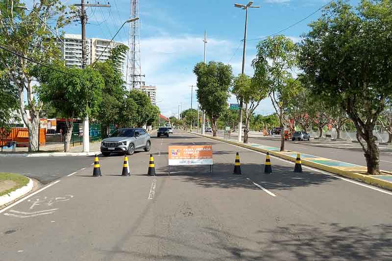Prefeitura-interdita-avenida-Coronel-Teixeira-para-2ª-Parada-Natalina-na-Ponta-Negra