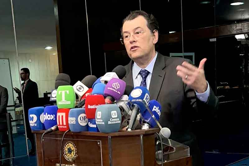 Eduardo-Braga-garante-a-manutenção-da-competitividade-da-Zona-Franca-de-Manaus