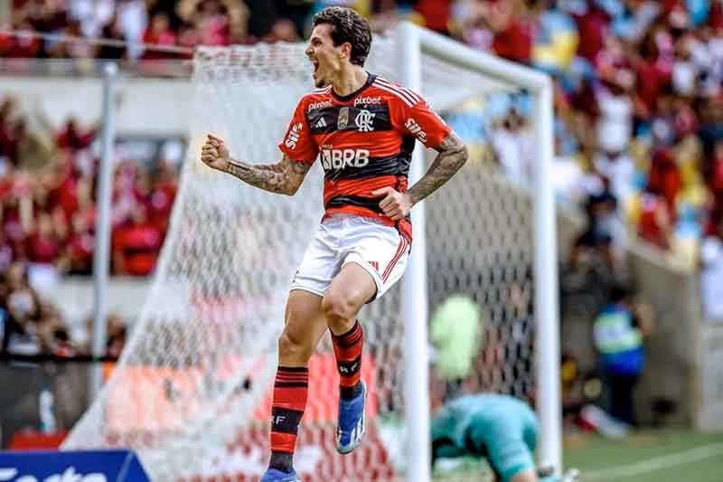 Em-tarde-de-despedidas,-Flamengo-vence-o-Cuiabá-no-Maracanã