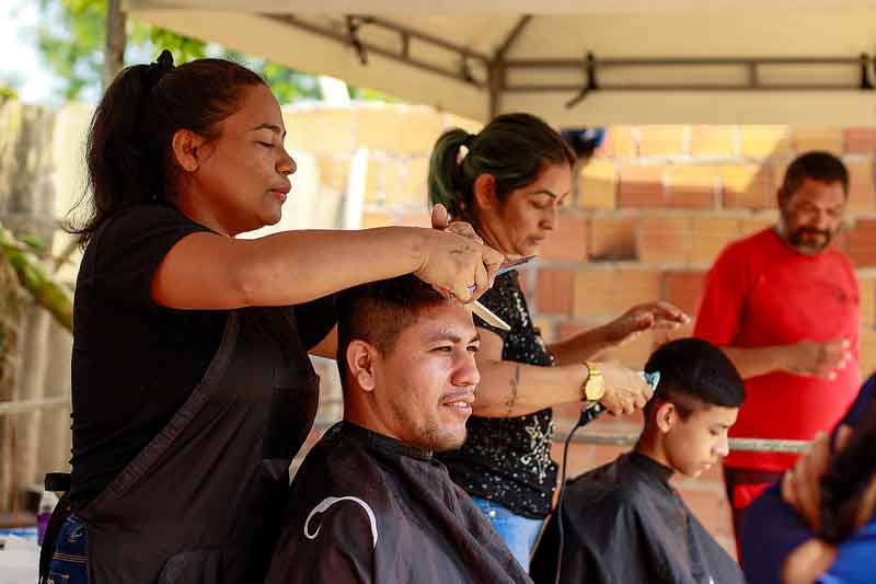 Fepiam-realiza-ação-social-aos-indígenas-na-Cidade-das-Luzes,-neste-sábado