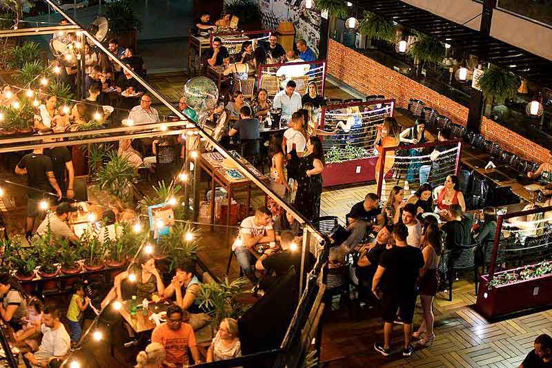 Festas-corporativas-aumentam-expectativa-de-alta-no-faturamento-de-bares-e-restaurantes