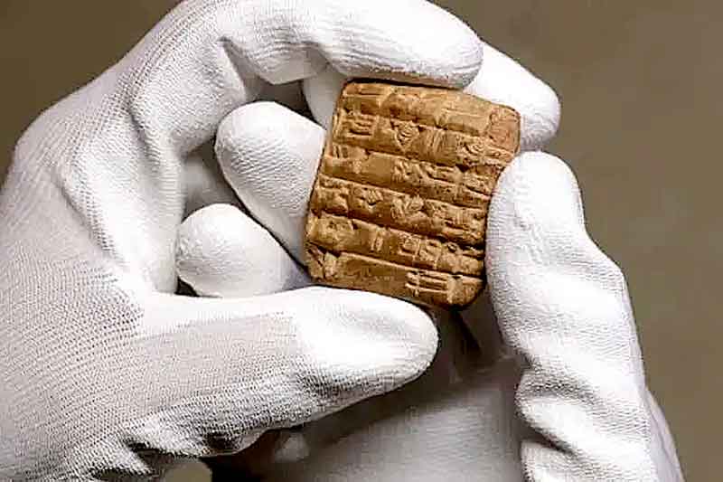 Inteligência-artificial-decifra-escritos-de-mais-de-5-mil-anos
