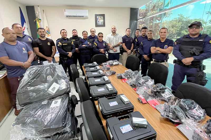 Prefeitura-entrega-pistolas,-munições-e-equipamentos-táticos-a-guardas-municipais-aprovados-em-capacitação