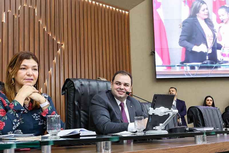 Roberto-Cidade-faz-balanço-do-ano-legislativo-e-reforça-compromisso-com-as-iniciativas-em-favor-do-povo-do-Amazonas