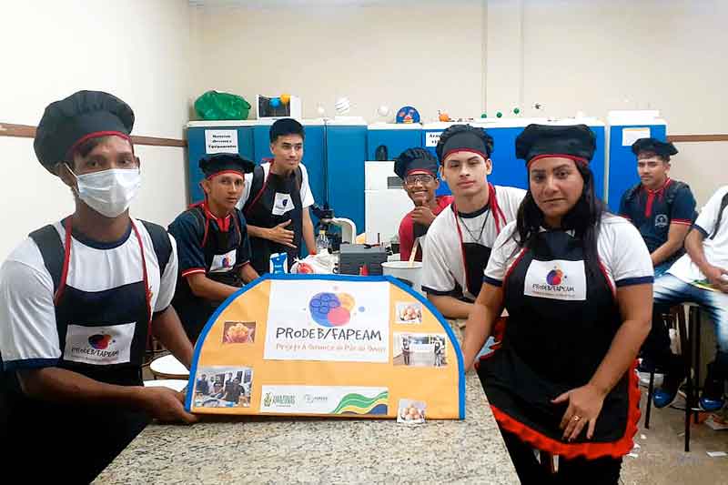 Em-Itacoatiara,-pesquisa-utiliza-estratégias-para-auxiliar-alunos-na-aprendizagem-da-disciplina-de-química1