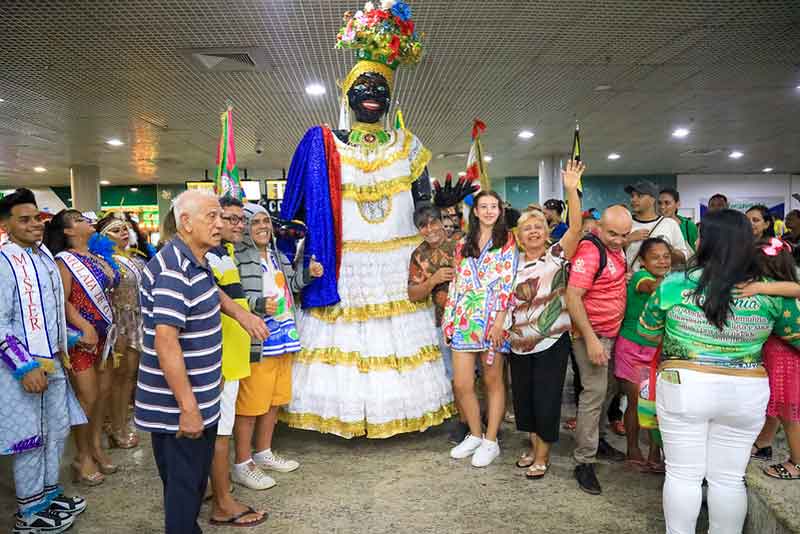 Kamélia-recebe-a-‘chave-da-cidade’-e-abre-oficialmente-o-Carnaval-de-Manaus-2024