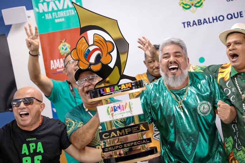 Aparecida-se-consagra-tricampeã-do-Grupo-Especial-das-escolas-de-samba-de-Manaus