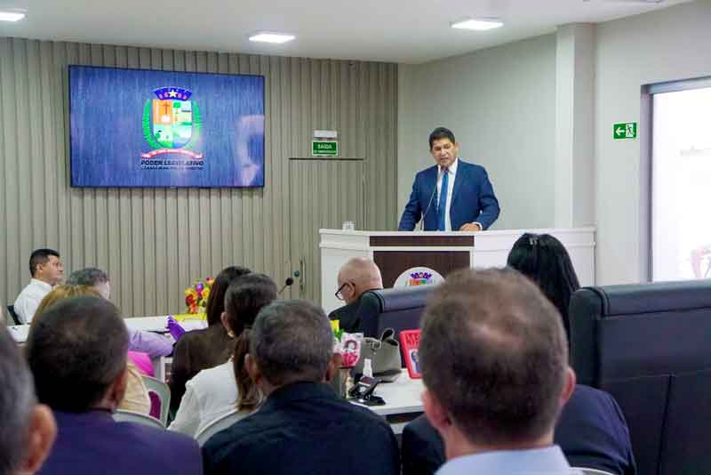 Na-leitura-da-sua-última-mensagem-anual-como-prefeito,-Bi-Garcia-enaltece-avanços-de-Parintins
