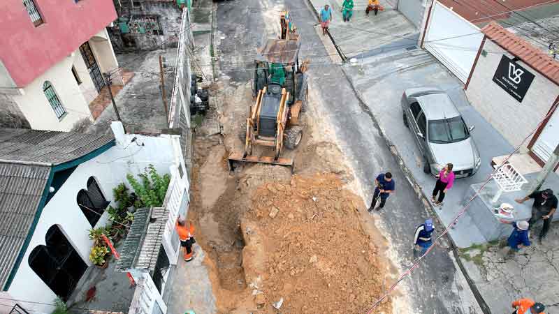 Prefeitura-de-Manaus-recupera-rede-de-drenagem-no-bairro-Petrópolis-e-intensifica-frentes-de-obras-na-zona-Sul
