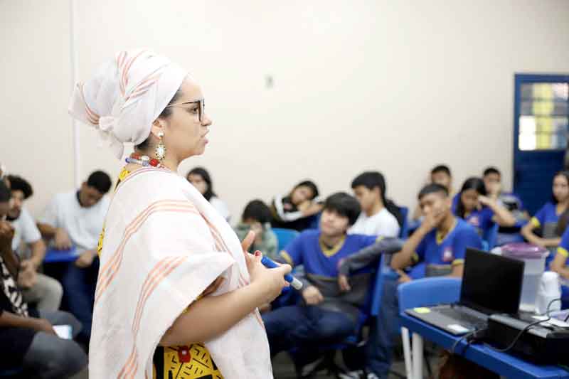 Secretaria-de-Educação-realiza-semana-de-atividades-relacionadas-à-conscientização-racial