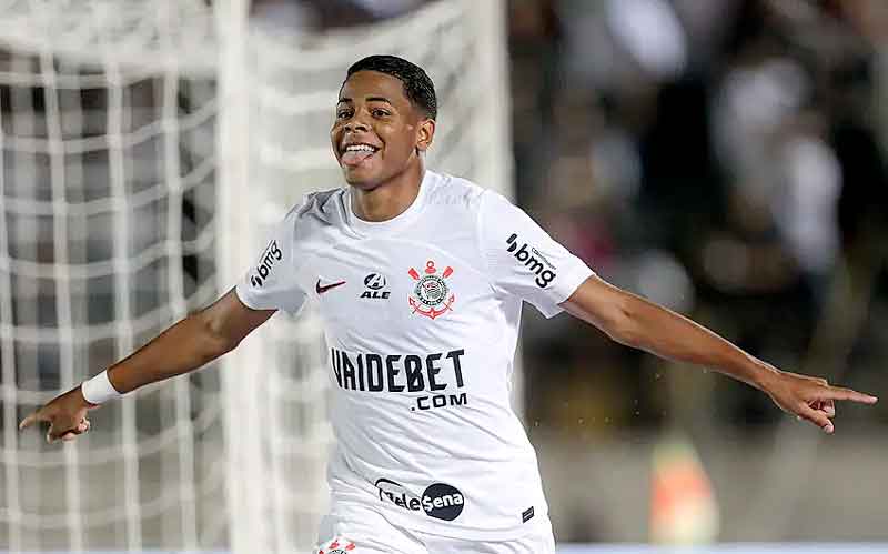 Corinthians-desmantela-'Dinizismo'-e-bate-o-Fluminense-com-golaços-de-Wesley