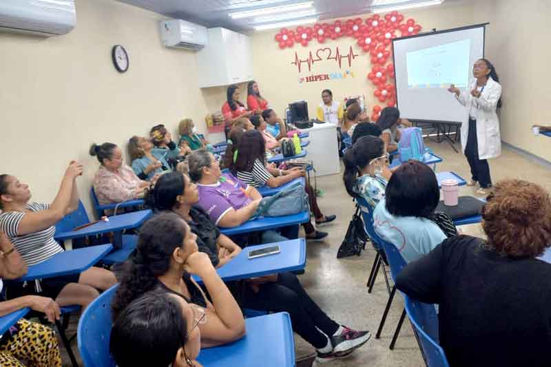 Diabéticos-e-hipertensos-recebem-orientações-sobre-autocuidado-em-curso-da-prefeitura-na-zona-Norte