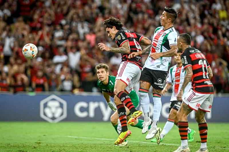 Flamengo-derrota-o-Palestino-e-vence-a-primeira-na-Libertadores