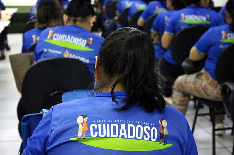 Prefeitura-de-Manaus-abre-inscrição-para-o-curso-de-Cuidador-de-Idoso-da-Fundação-Dr