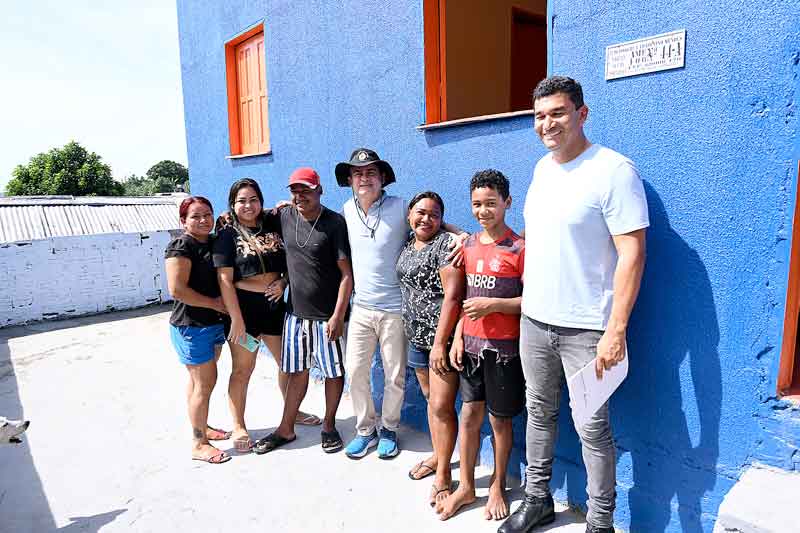 Prefeitura-entrega-mais-dez-moradias-reformadas-pelo-programa-‘Casa-Manauara’