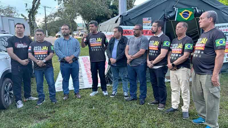 Comandante-Dan-se-solidariza-com-manifestação-de-trabalhadores-da-segurança-em-favor-da-data-base