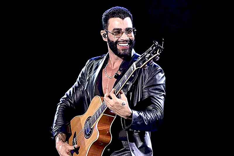 Gusttavo-Lima-é-pedido-em-casamento-por-fã-e-reação-surpreende