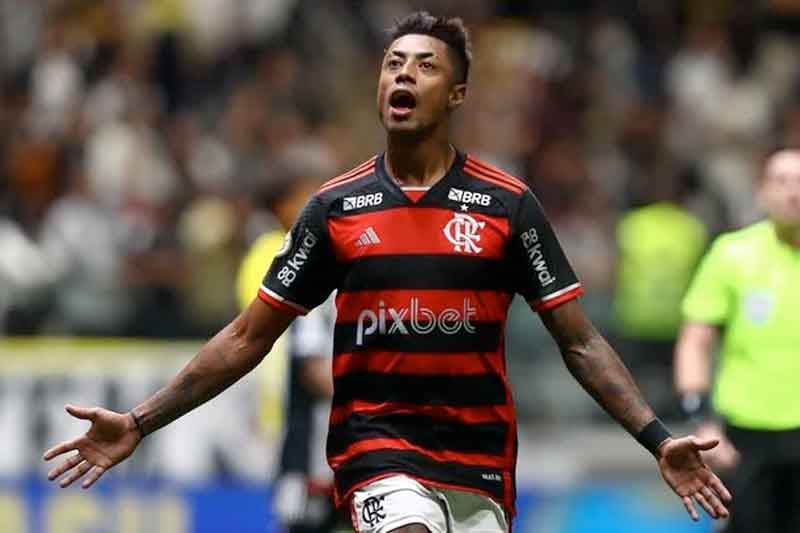 Bruno-Henrique-fez-dois-gols-na-vitória-do-Flamengo-por-4-a-2-sobre-o-Atlético-MG