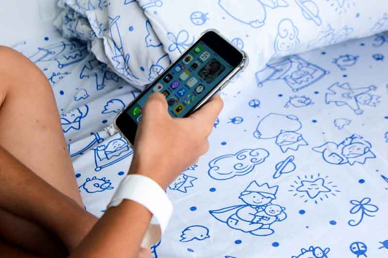 Como-o-celular-e-as-redes-sociais-afetam-os-adolescentes