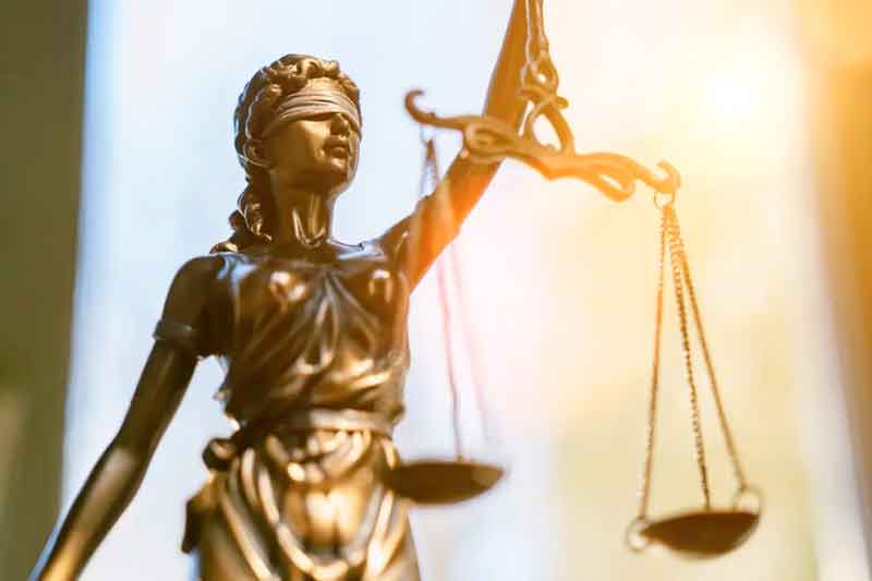 Justiça-autoriza-pagamento-de-R$-145-mil-em-retroativos-por-ano-a-juízes-federais