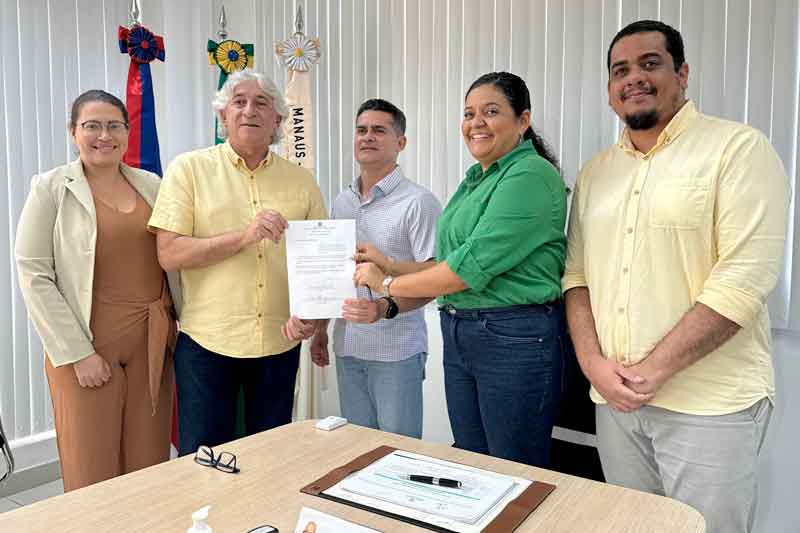 Para-restaurar-o-Museu-do-Porto-e-a-Casa-Vermelha,-Prefeitura-de-Manaus-estabelece-parceria-com-o-Iphan
