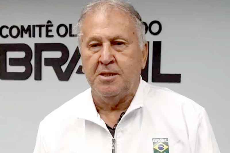Zico-é-furtado-em-Paris-e-tem-prejuízo-milionário,-diz-jornal-francês