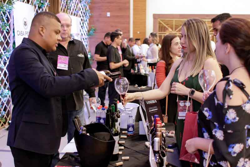 Especialistas-em-vinhos-prometem-uma-experiência-incomparável-no-evento-de-Manaus