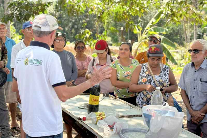 No-ramal-de-Pau-Rosa,-o-Sepror-promove-um-curso-de-biofertilizantes-e-materiais-orgânicos