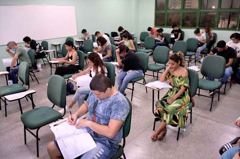 Prazo-para-solicitar-isenções-de-taxas-de-inscrição-do-UEA-e-SIS-termina-nesta-sexta-feiraPrazo-para-solicitar-isenções-de-taxas-de-inscrição-do-UEA-e-SIS-termina-nesta-sexta-feira