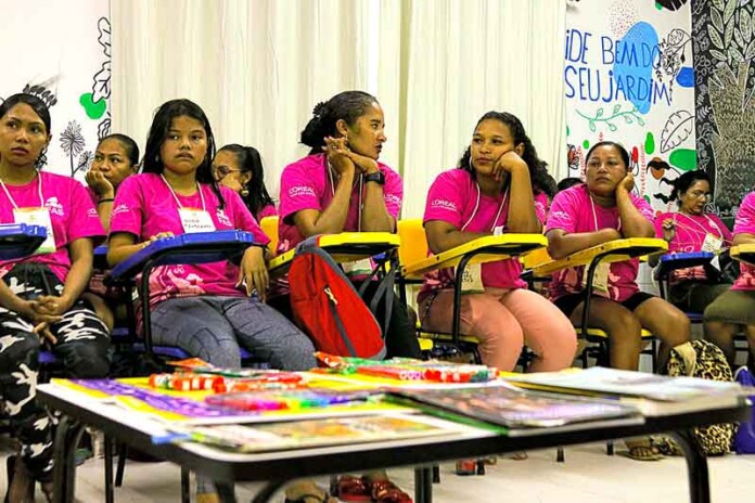 Artesãs-indígenas-e-ribeirinhas-são-empoderadas-por-meio-do-empreendedorismo-do-projeto