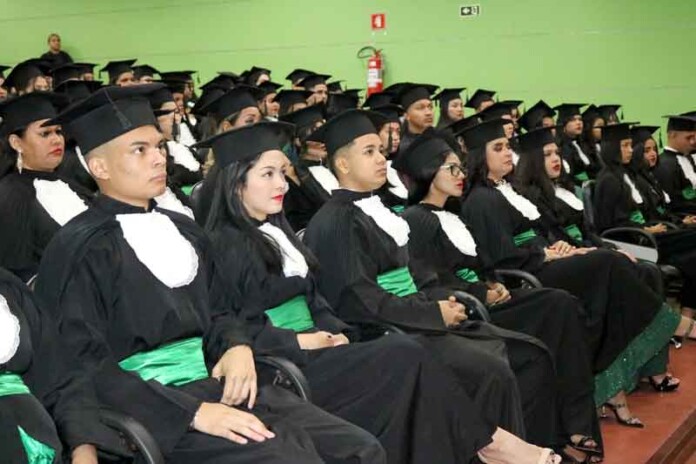 Centec-celebra-15-anos-formando-mais-de-200-novos-profissionais-em-Manaus