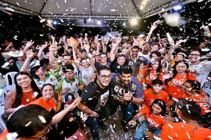 Comunidade-Geek-anuncia-apoio-à-reeleição-de-David-Almeida