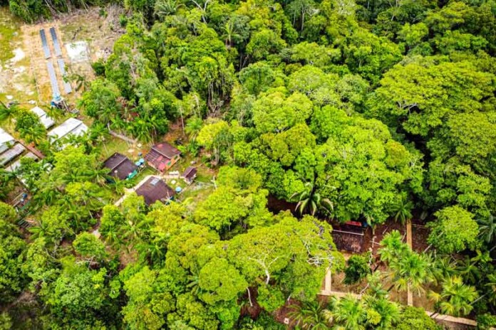 Comunidades-amazônicas-são-beneficiadas-com-sistema-de-energia-solar