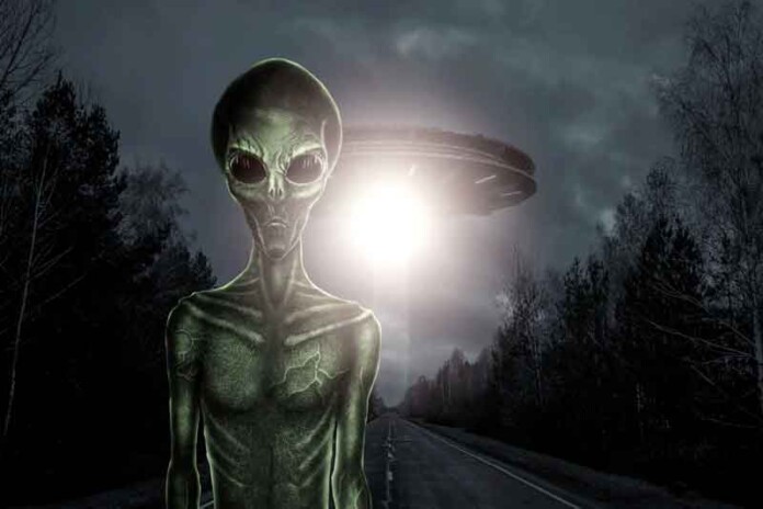 Crença-de-que-extraterrestres-estão-visitando-a-Terra-está-saindo-do-controle