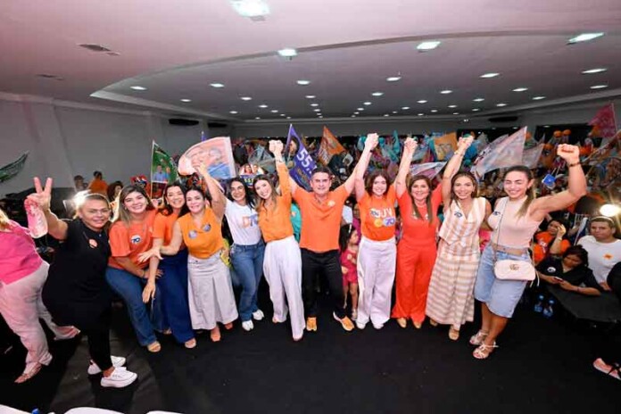 Elas-com-David-Almeida-prefeito-associa-avanços-de-Manaus-à-dedicação-das-mulheres