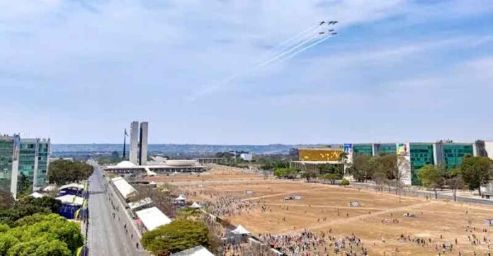 Está-faltando-o-povo