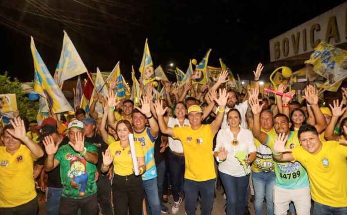 Mais-de-20-mil-pessoas-participam-da-caminhada-do-prefeito-Mário-Abrahim-em-Itacoatiara