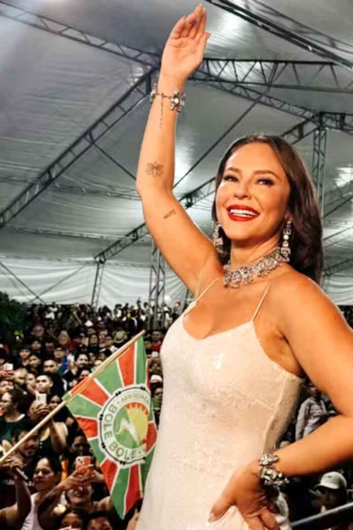 Paolla-Oliveira-rouba-a-cena-em-seletiva-de-samba-no-Pará